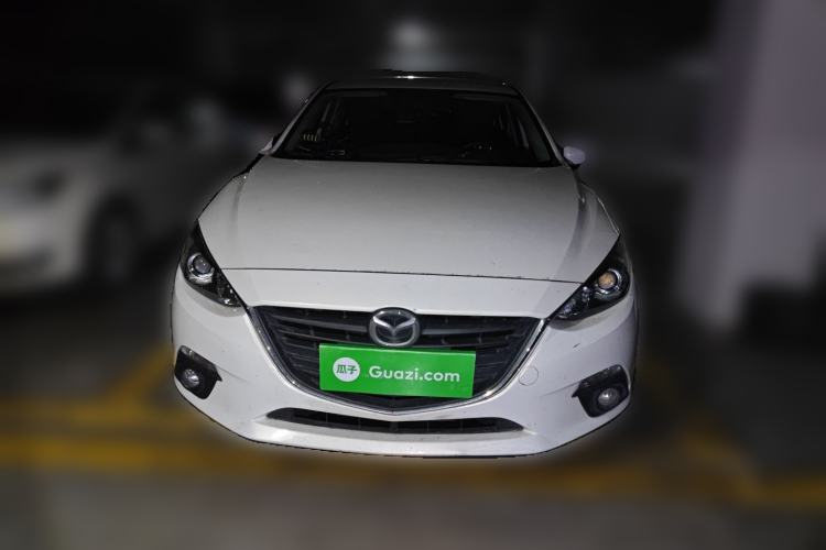 Used Mazda 3 Axela 2016 Sedan 1.5L Automatic Comfort Model