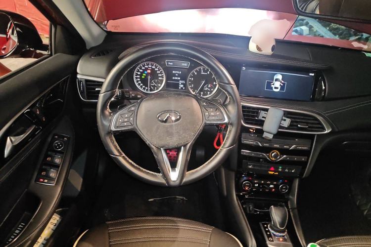 Used Infiniti QX30 2017 1.6T Two-Wheel-Drive Sport Edition