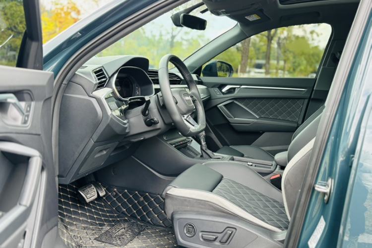 Used Audi Q3 2024 35 TFSI Fashion Dynamic Edition
