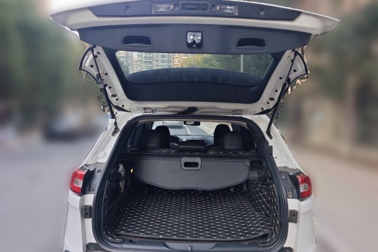 Used Jeep Cherokee 2016 2.4L Professional Smart Version
