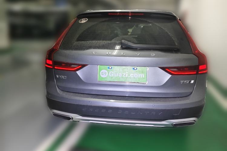 Used Volvo V90 2017 Cross Country T5 AWD Smart Range Edition