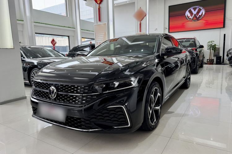 Used Volkswagen Passat 2024 380TSI Starry Dragon Edition