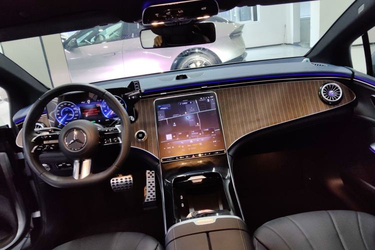 Used Mercedes-Benz EQE 2022 350 Pioneer Edition