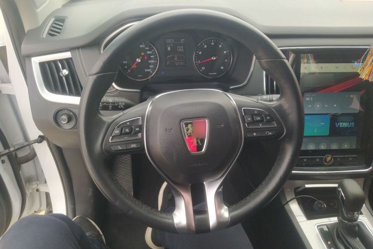 Used Roewe RX5 2016 20T Two-Wheel Drive Automatic Internet Smart Edition