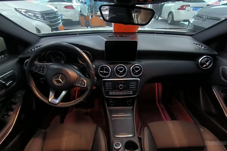 Used Mercedes-Benz A-Class (Import) 2017 Revised Version A 200 Fashion Edition
