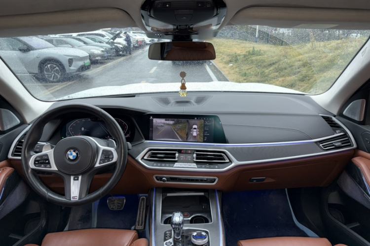 Used BMW X7 2021 xDrive40i Executive Model with M Sport Package
