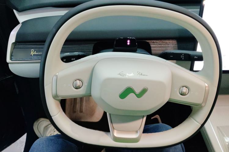 Used ONVO L60 2024 60 kWh Rear-Drive Version