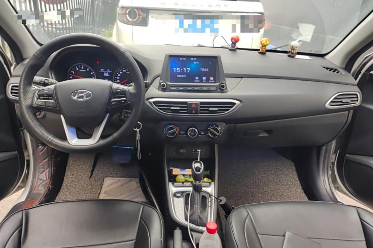 Used Hyundai Celesta 2017 1.6L Automatic Enjoyment Version GLS

