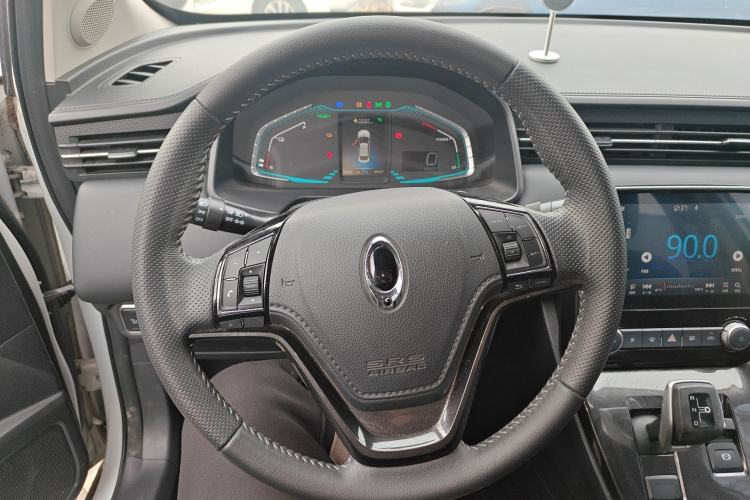 Used ORA iQ 2018 Smart Connectivity Model
