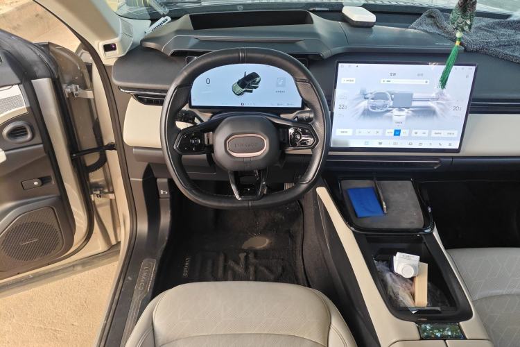 Used Lynk & Co 08 EM-P 2023 220km All-Wheel-Drive Performance Halo
