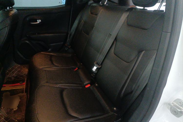 Used Jeep Renegade 2021 220T Automatic Elite Edition Interior 4