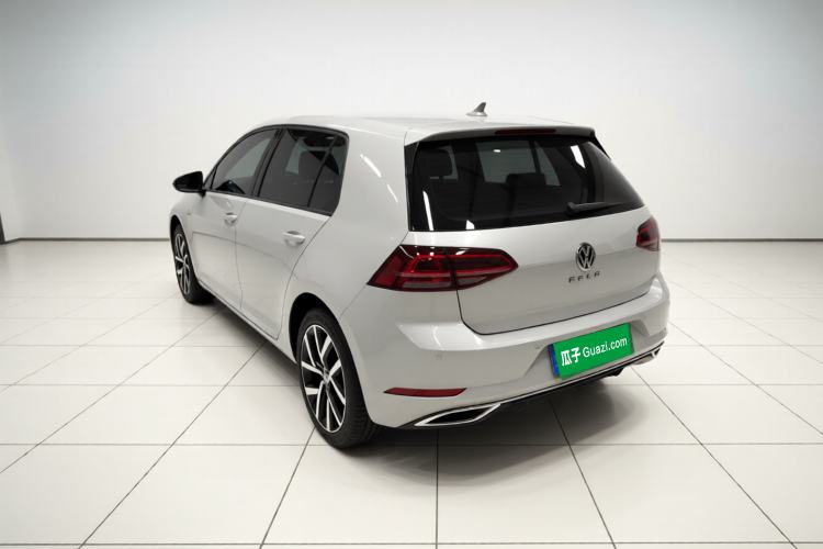 Used Volkswagen Golf 2018 230TSI Automatic Luxury Version Exterior 3