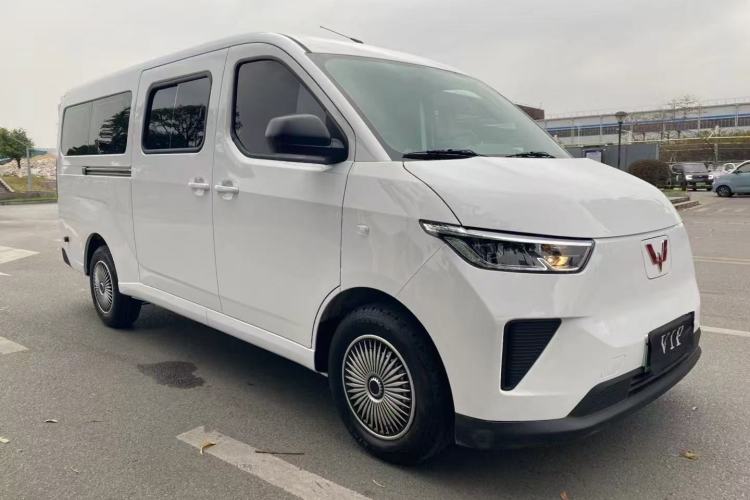 Used Wuling Yangguang 2025 Model 400km Bus Edition—Comfort Edition
