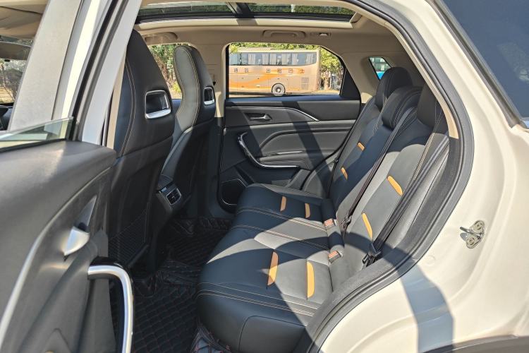 Used Bestune T77 2020 PRO 280 TID Automatic Luxury Model Interior 11