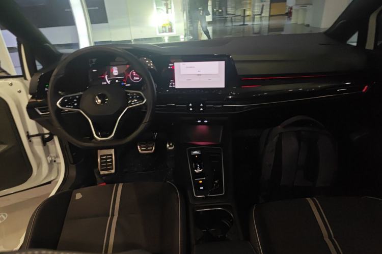 Used Volkswagen Golf 2023 Facelift 280TSI DSG R-Line Lite