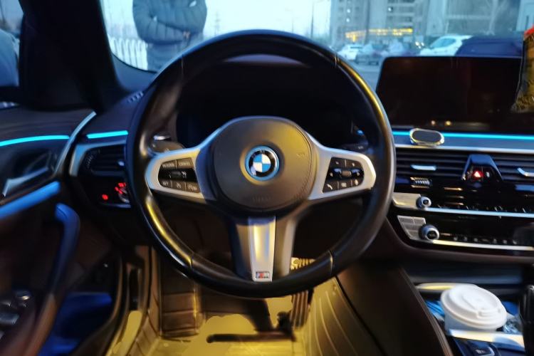 Used BMW 5 Series New Energy 2022 Restyled 535Le M Sport Package Steering Wheel