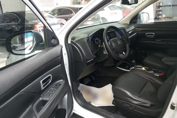 Used Mitsubishi Outlander 2018 2.4L 4x4 Elite Edition 5 Seats