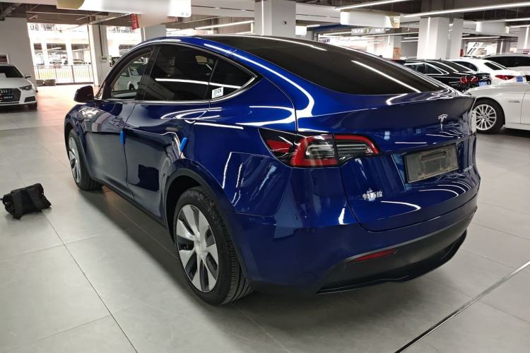 Used Tesla Model Y 2021 Long-Range All-Wheel-Drive Version Rear Left 45 Deg