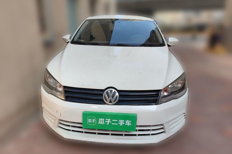 Used Volkswagen Jetta 2013 1.6L Manual Fashion Edition Front