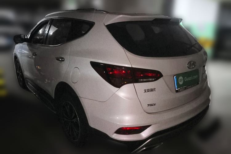 Used Hyundai Santa Fe 2017 2.0T Automatic All-Wheel Drive Smart 7-Seater