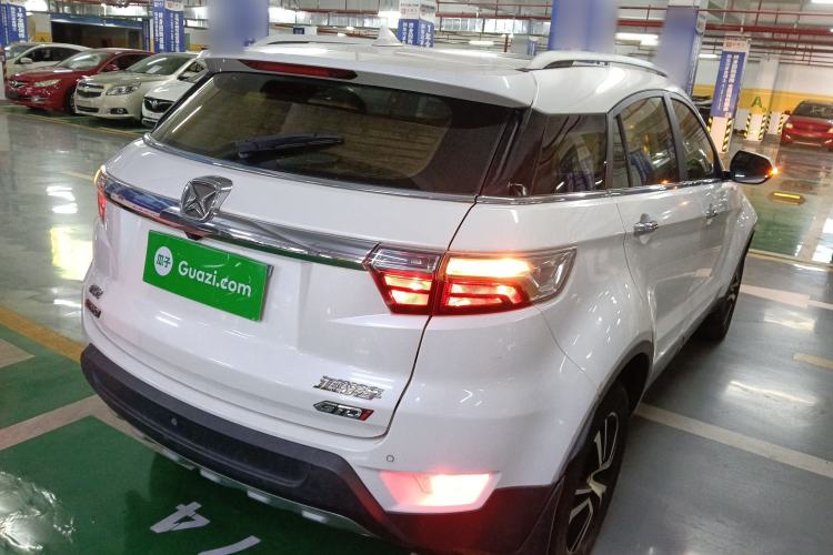 Used JMC Yusheng S330 2016 1.5L GTDi Automatic Two-Wheel Drive Prestige Edition Rear Right 45 Deg