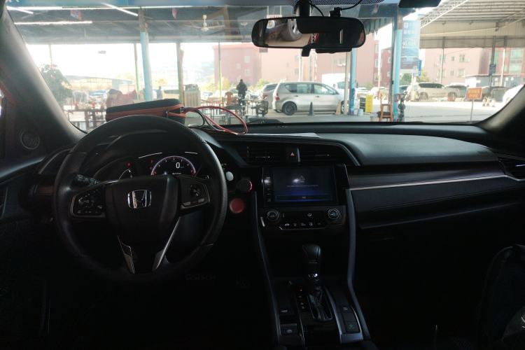 Used Honda Civic 2021 HATCHBACK 220TURBO CVT Trendy Cool Edition
