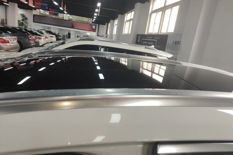 Used Mercedes-Benz GLC 2019 GLC 260 L 4MATIC Dynamic Model Roof