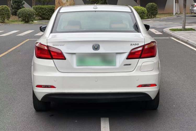 Used CHANGAN Eado New Energy 2018 1.0T PHEV Navigation Model Exterior 5