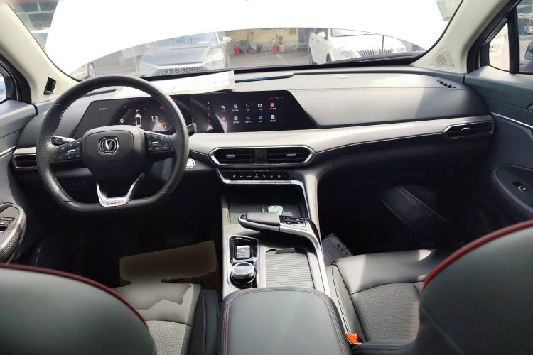 Used CHANGAN UNI-T 2020 1.5T Flagship Version Center Console
