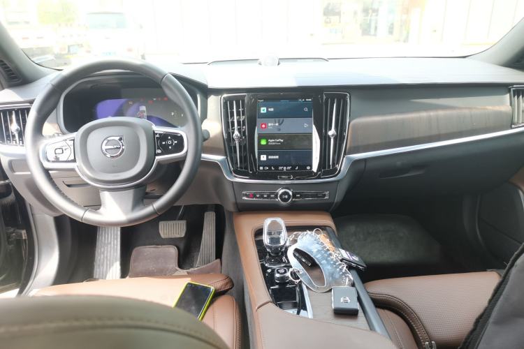 Used Volvo S90 2025 B5 Zhiya Luxury Edition Center Console