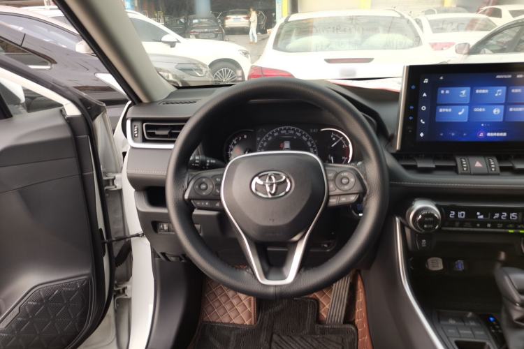 Used Toyota RAV4 2021 2.0L CVT Two-Wheel Drive Fashion Edition