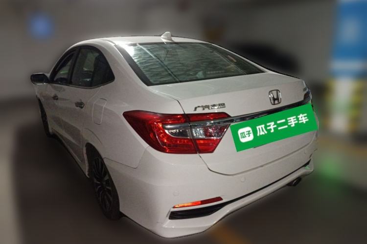 Used Honda Crider 2015 1.8L automatic luxury edition
