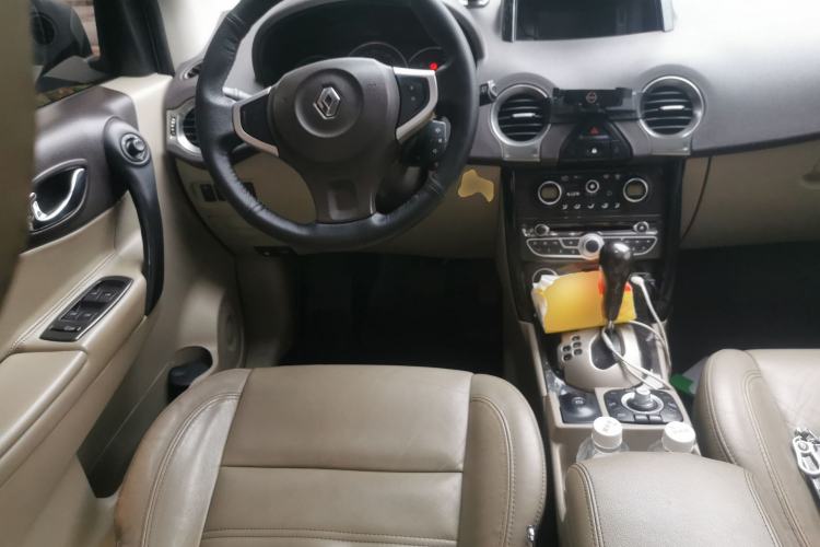 Used Renault Koleos 2012 2.5L Two-Wheel Drive Comfort Edition with Navigation
