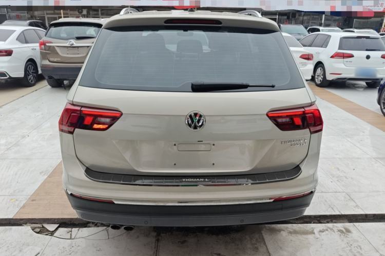 Used Volkswagen Tiguan L 2019 Revised 330TSI Automatic Two-Wheel Drive Smart & Luxury Edition China VI Standard

