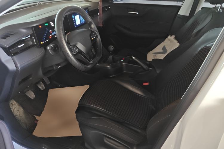 Used Roewe i5 2023 1.5L Manual Comfort Edition