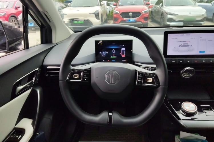 Used MG 4 EV 2022 520 km Flagship Edition
