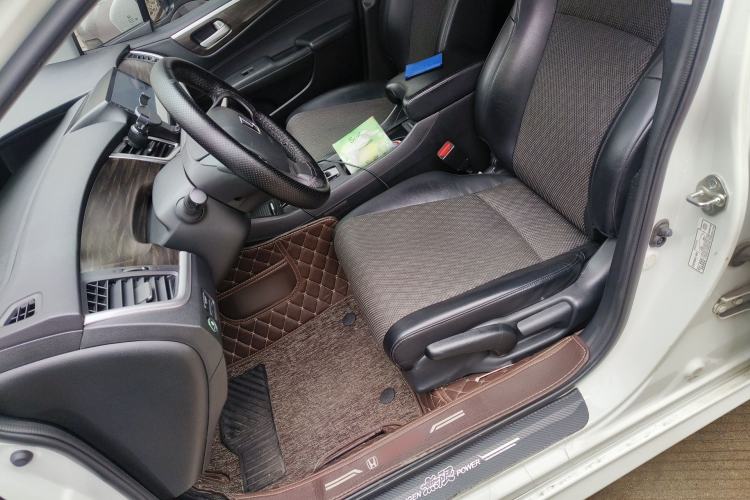 Used Honda Jade 2017 1.8L automatic Comfort version 5 seats
