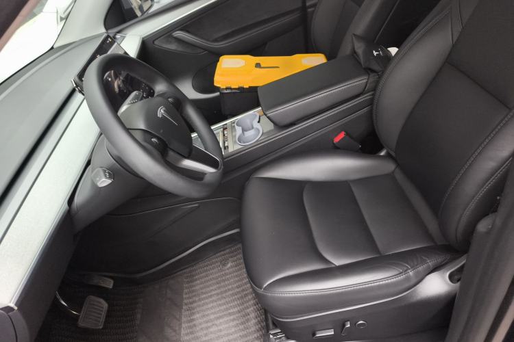 Used Tesla Model Y 2024 Rear-Wheel-Drive Version
