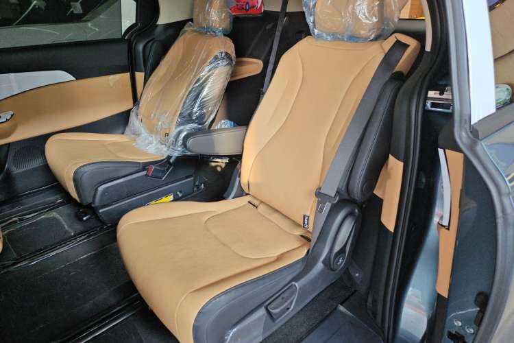 Used Kia Carnival 2021 2.0T Luxury Edition
