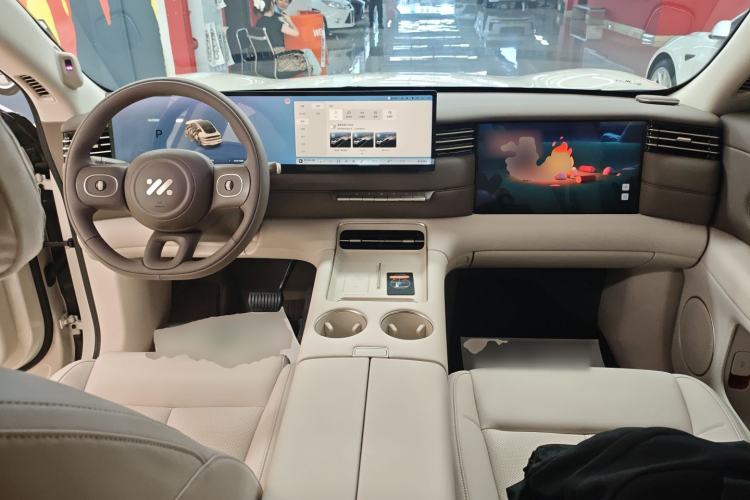 Used IM LS6 2026 Model Pure Electric Max Center Console