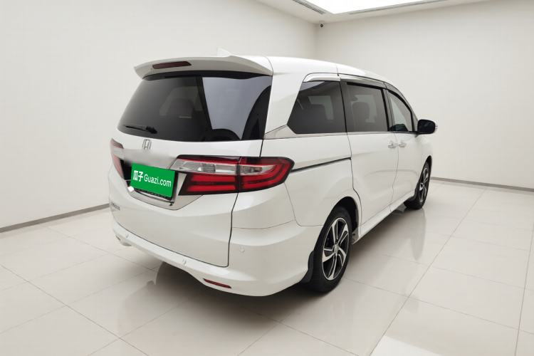 Used Honda Odyssey 2015 2.4L Supreme Edition

