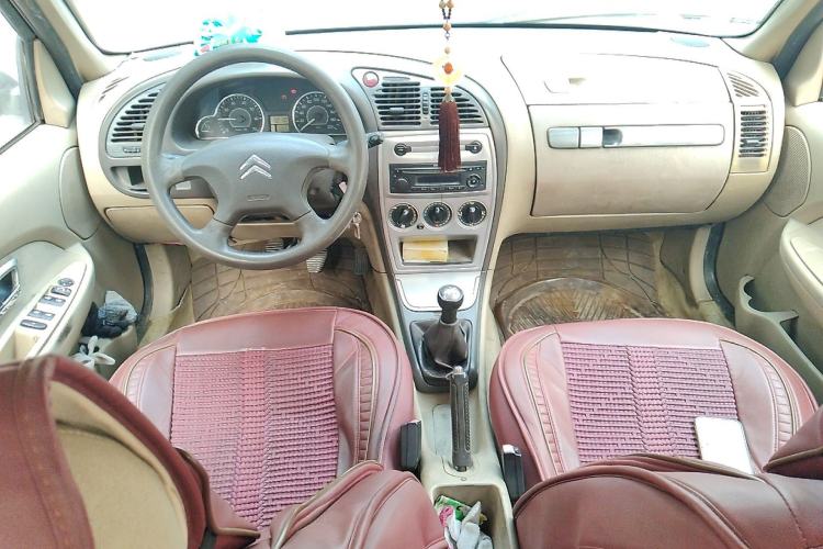 Used Citroen Elysee 2008 1.6L Manual Standard Edition Center Console