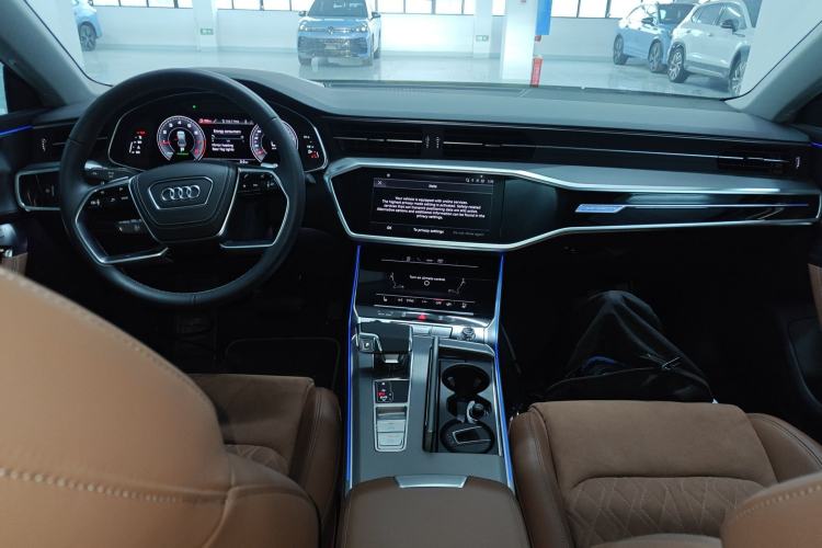 Used Audi A7L 2024 45 TFSI quattro Luxury Edition
