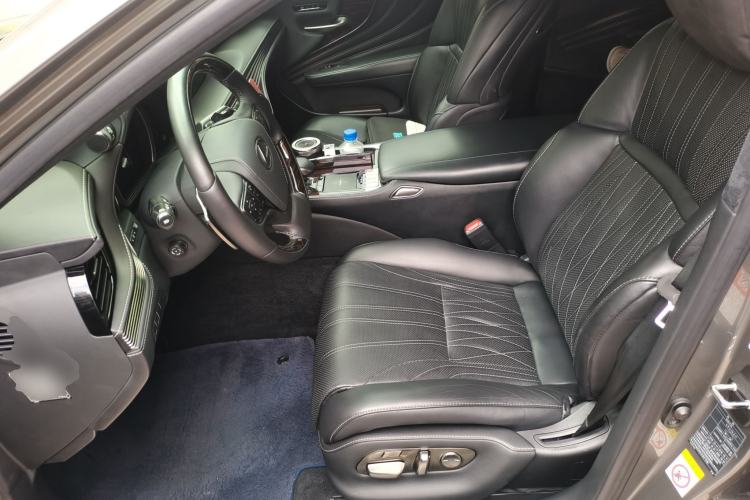 Used Lexus LS 2018 500h Executive Edition China V Standard