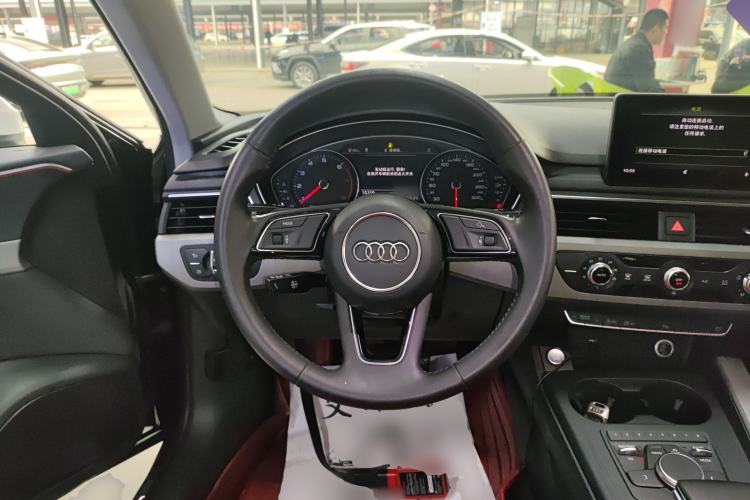 Used Audi A4L 2018 30th Anniversary Edition 40 TFSI Trendy Model Steering Wheel