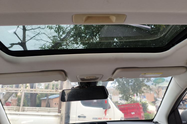 Used Baojun 530 2019 1.5T CVT Luxury Model 7 Seats China V Emission Standard