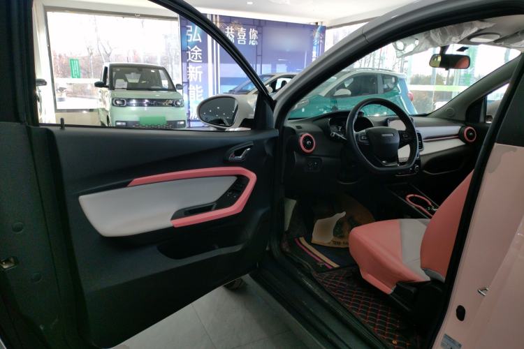 Used Chery Little Ant 2022 Sweet Pink Edition Low-Sugar Version 30kW 301km Range Driver Seat