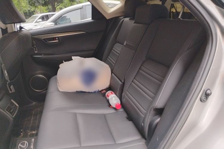 Used Lexus NX 2020 300h Front-Drive FENGSHANG Version China VI Standard Left Rear Seat