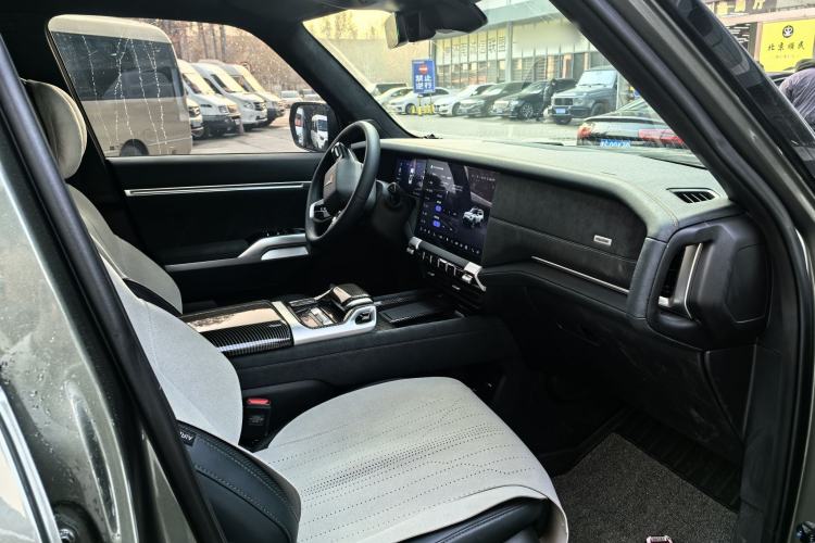 Used Deepal G318 2024 Four-Wheel-Drive Air Suspension Model