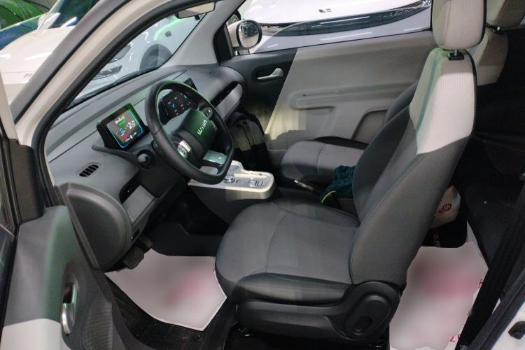 Used CHANGAN NEVO Lumin 2024 205km Orange Wind Edition
